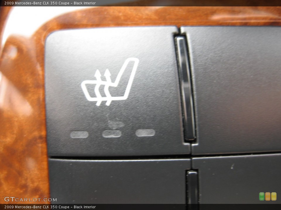 Black Interior Controls for the 2009 Mercedes-Benz CLK 350 Coupe #78613652