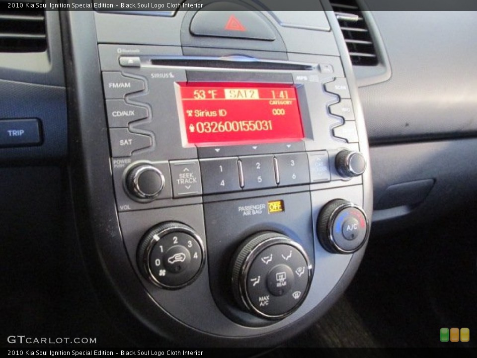 Black Soul Logo Cloth Interior Controls for the 2010 Kia Soul Ignition Special Edition #78617065