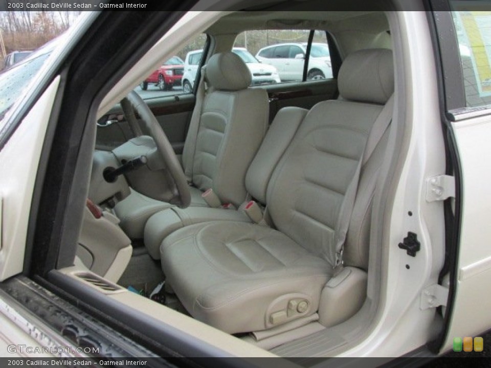 Oatmeal 2003 Cadillac DeVille Interiors