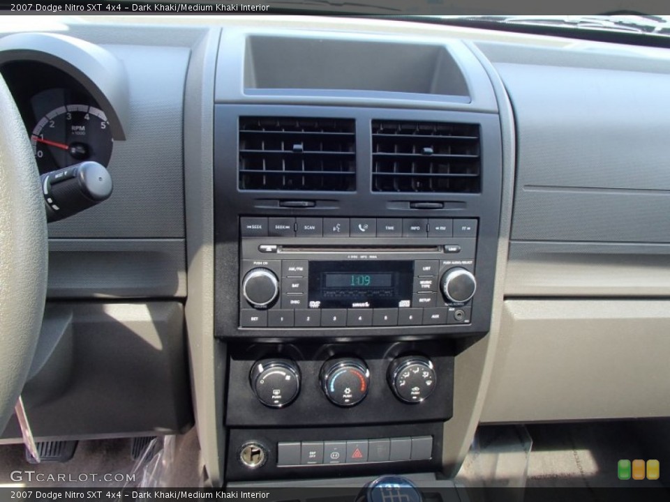 Dark Khaki/Medium Khaki Interior Controls for the 2007 Dodge Nitro SXT 4x4 #78623935