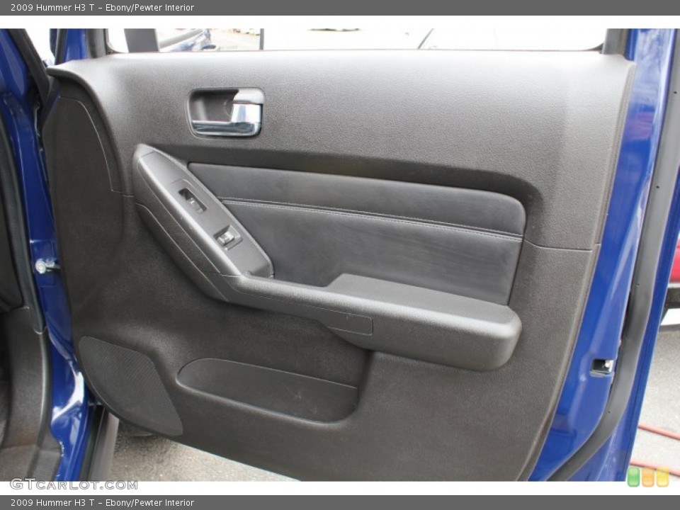 Ebony/Pewter Interior Door Panel for the 2009 Hummer H3 T #78624701