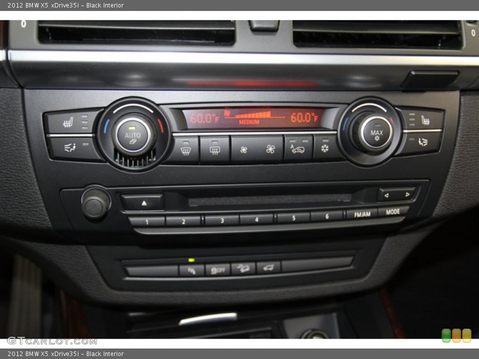 Black Interior Controls for the 2012 BMW X5 xDrive35i #78630088