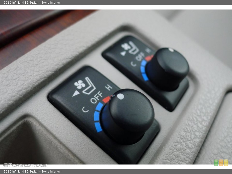 Stone Interior Controls for the 2010 Infiniti M 35 Sedan #78630336