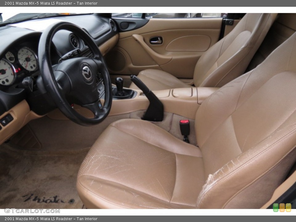 Tan Interior Photo for the 2001 Mazda MX-5 Miata LS Roadster #78645898