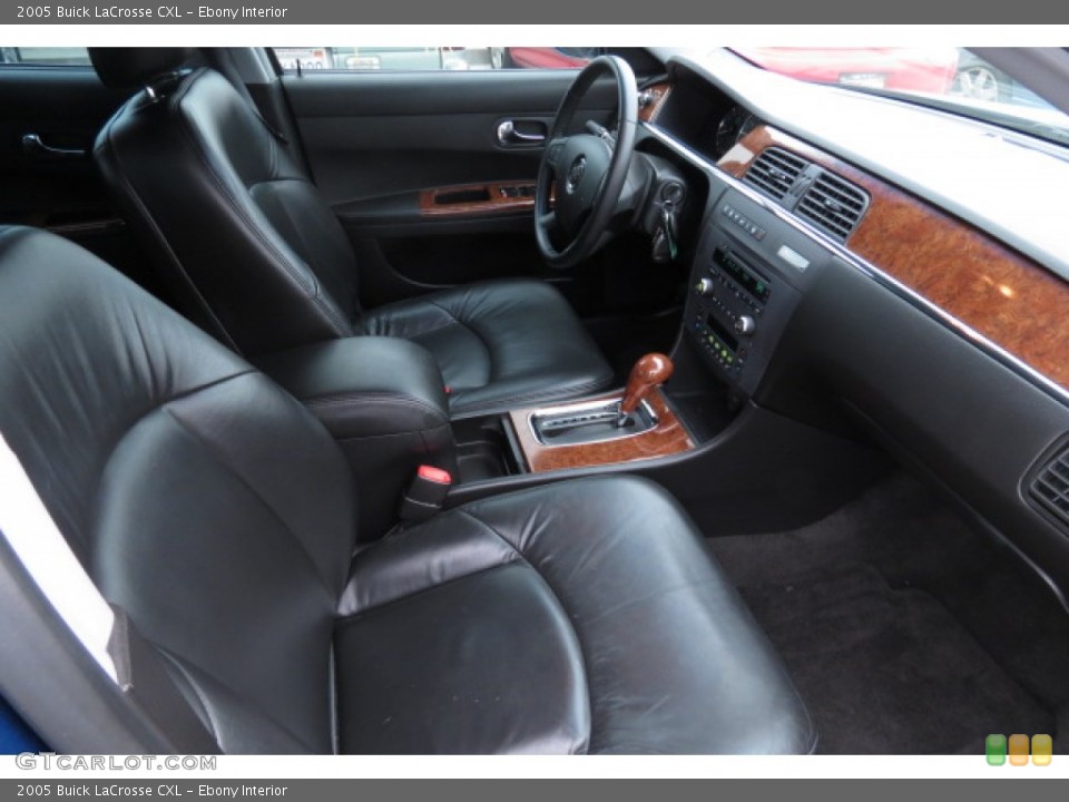 Ebony Interior Photo for the 2005 Buick LaCrosse CXL #78646540