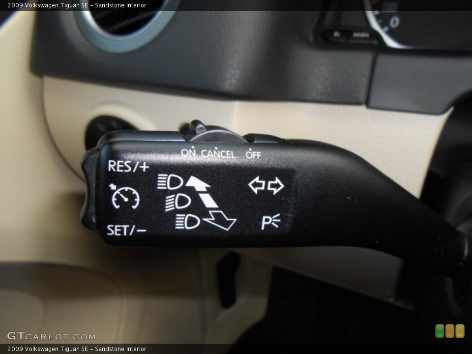 Sandstone Interior Controls for the 2009 Volkswagen Tiguan SE #78647419