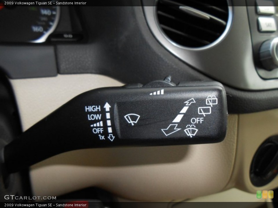 Sandstone Interior Controls for the 2009 Volkswagen Tiguan SE #78647442
