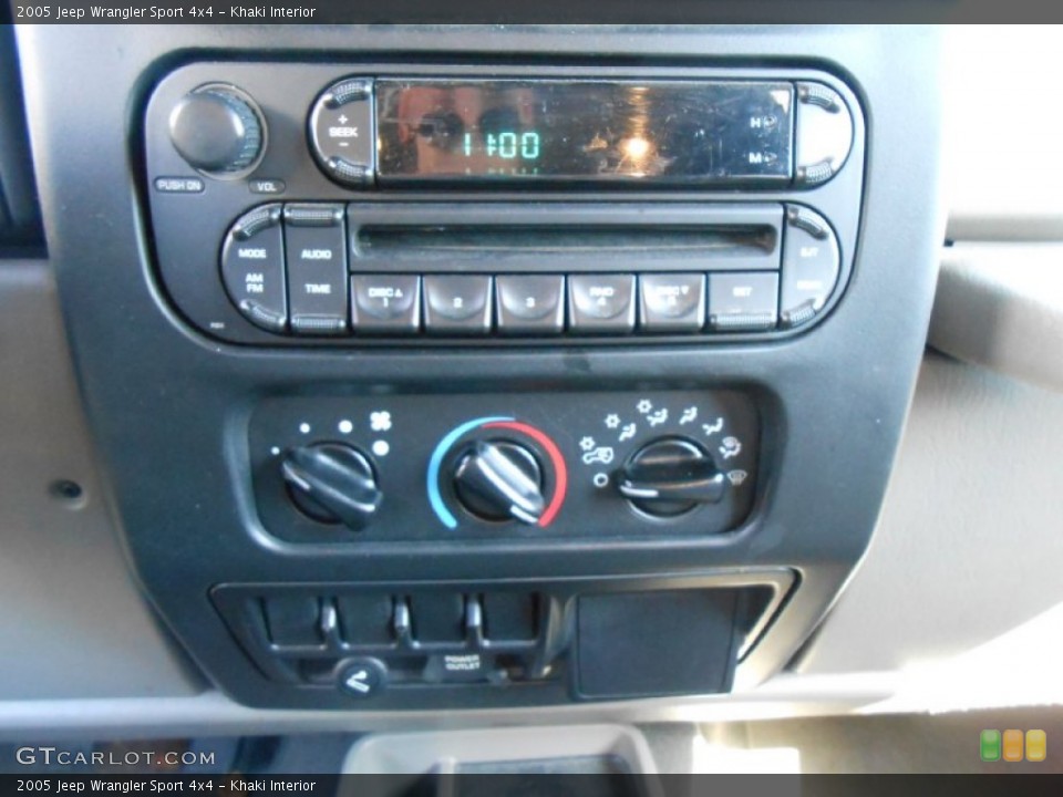 Khaki Interior Controls for the 2005 Jeep Wrangler Sport 4x4 #78650354