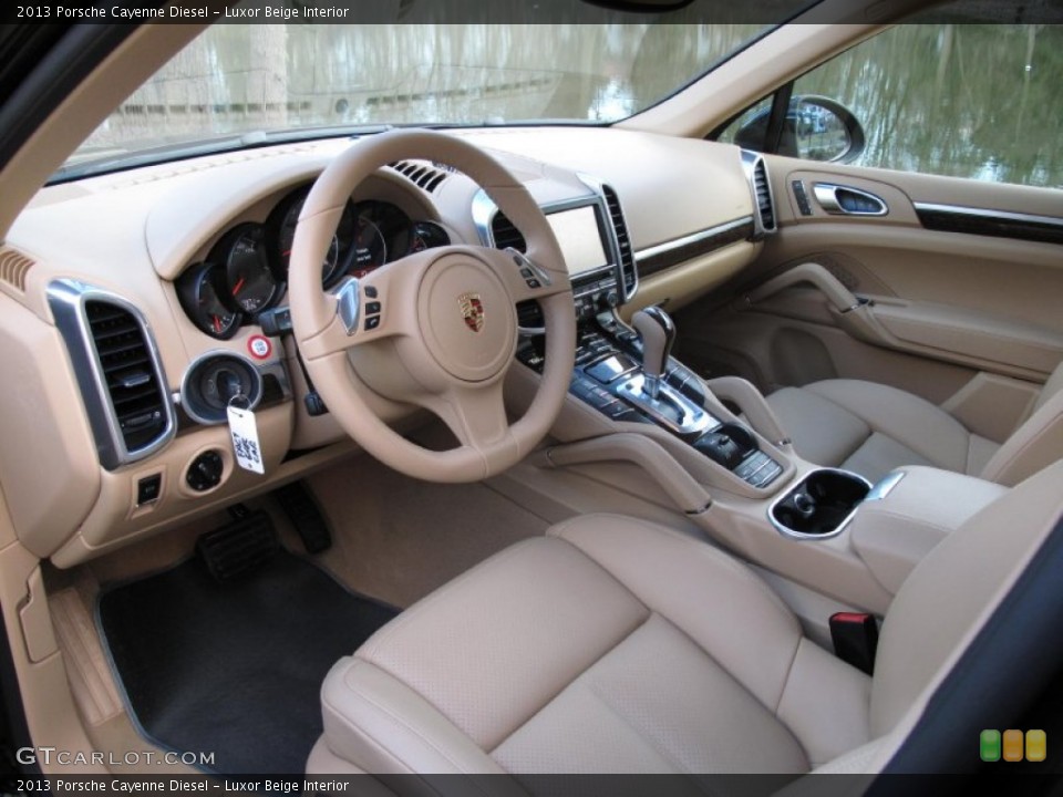 Luxor Beige Interior Photo for the 2013 Porsche Cayenne Diesel #78652249