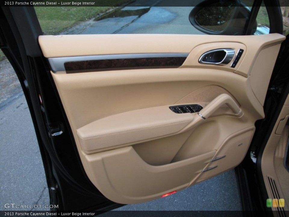 Luxor Beige Interior Door Panel for the 2013 Porsche Cayenne Diesel #78652267