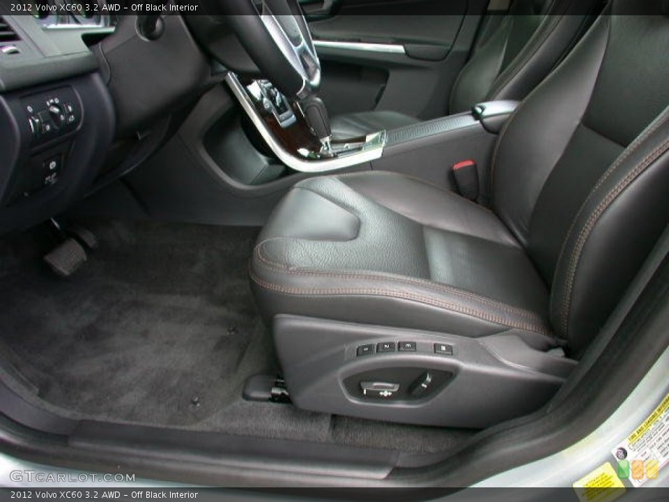 Off Black 2012 Volvo XC60 Interiors