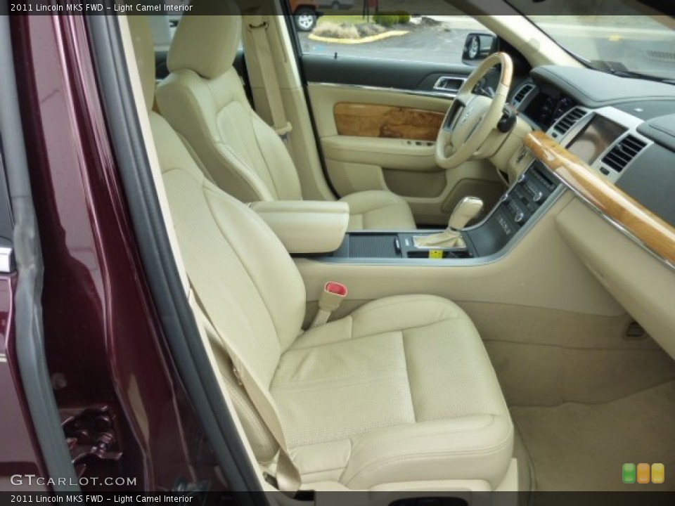 Light Camel Interior Photo for the 2011 Lincoln MKS FWD #78661022