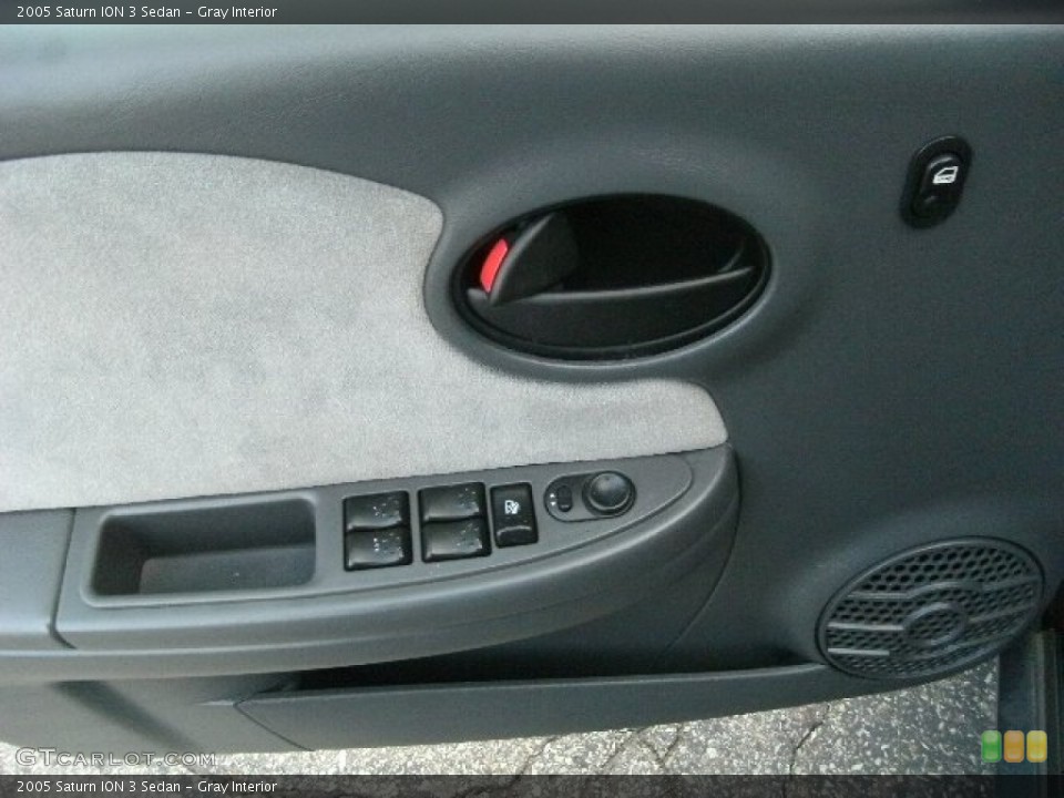 Gray Interior Controls for the 2005 Saturn ION 3 Sedan #78670234
