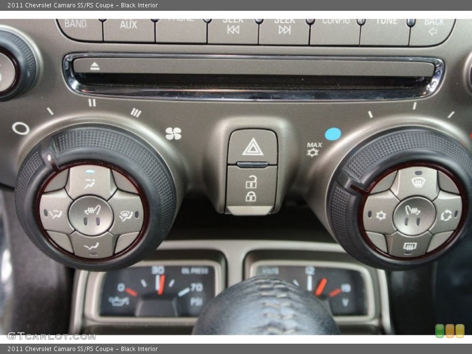 Black Interior Controls for the 2011 Chevrolet Camaro SS/RS Coupe #78673402