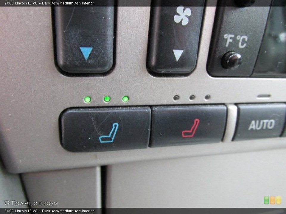 Dark Ash/Medium Ash Interior Controls for the 2003 Lincoln LS V8 #78678709