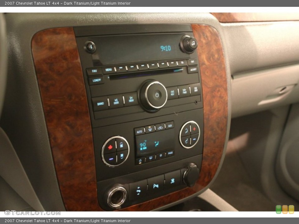 Dark Titanium/Light Titanium Interior Controls for the 2007 Chevrolet Tahoe LT 4x4 #78682075