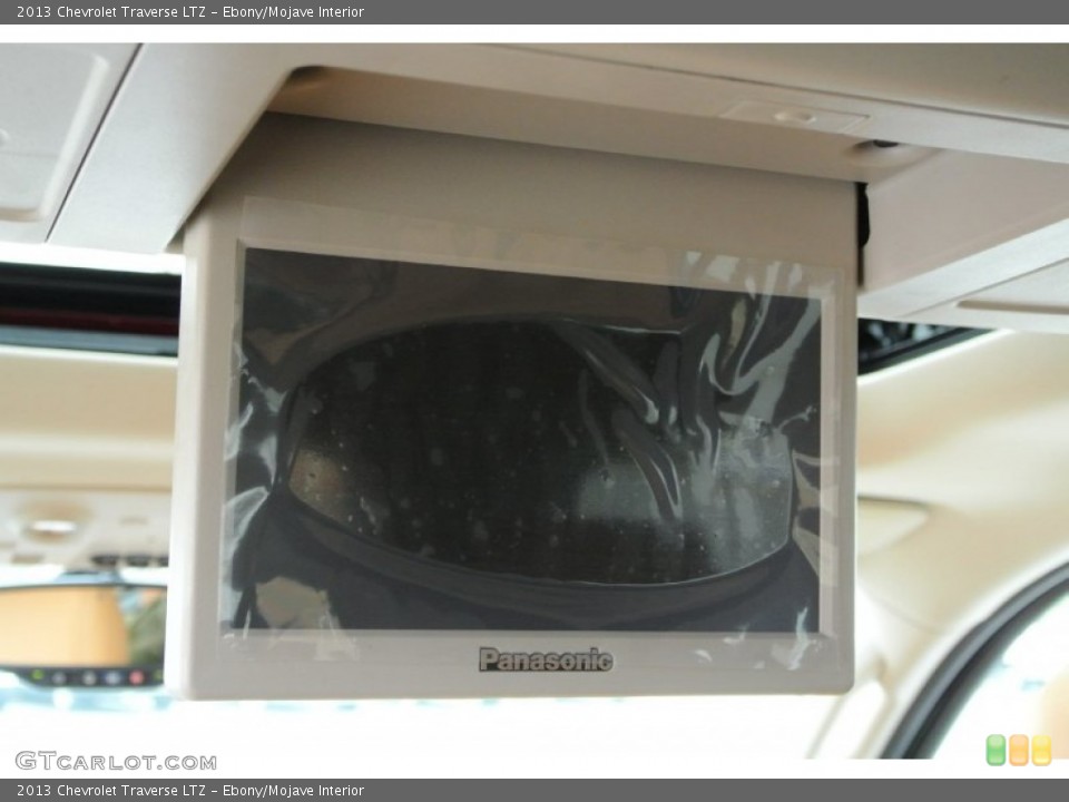 Ebony/Mojave Interior Entertainment System for the 2013 Chevrolet Traverse LTZ #78688120
