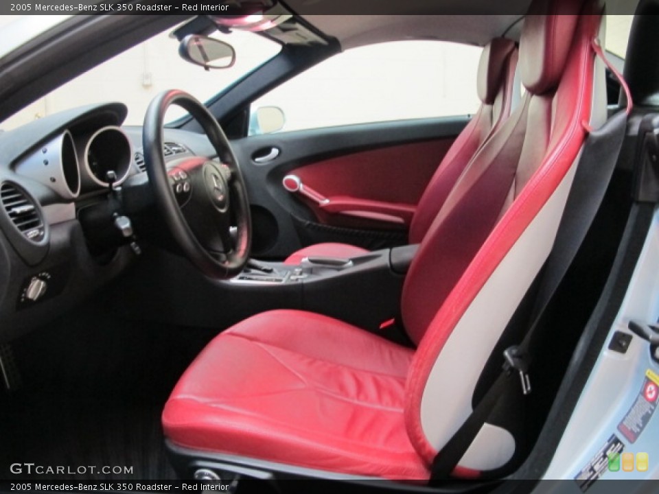 Red Interior Photo for the 2005 Mercedes-Benz SLK 350 Roadster #78688243