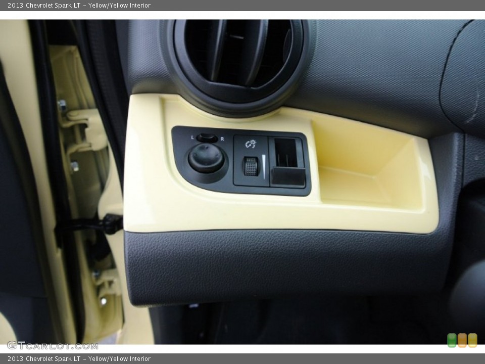Yellow/Yellow Interior Controls for the 2013 Chevrolet Spark LT #78690031