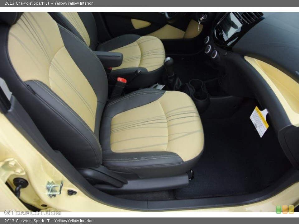 Yellow/Yellow Interior Photo for the 2013 Chevrolet Spark LT #78690175