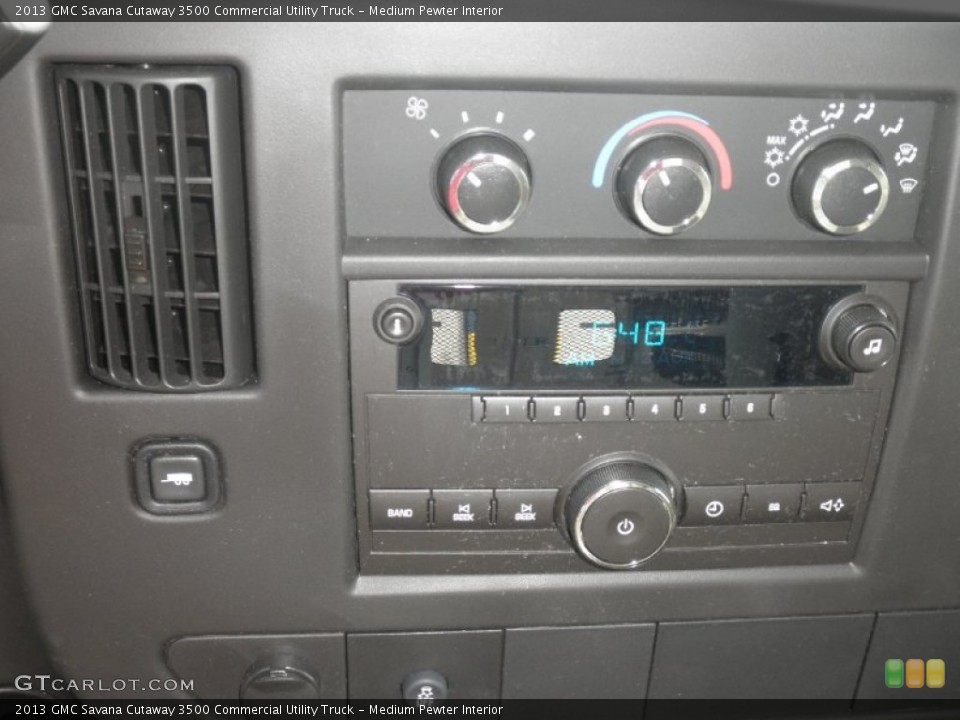 Medium Pewter Interior Controls for the 2013 GMC Savana Cutaway 3500 Commercial Utility Truck #78704270