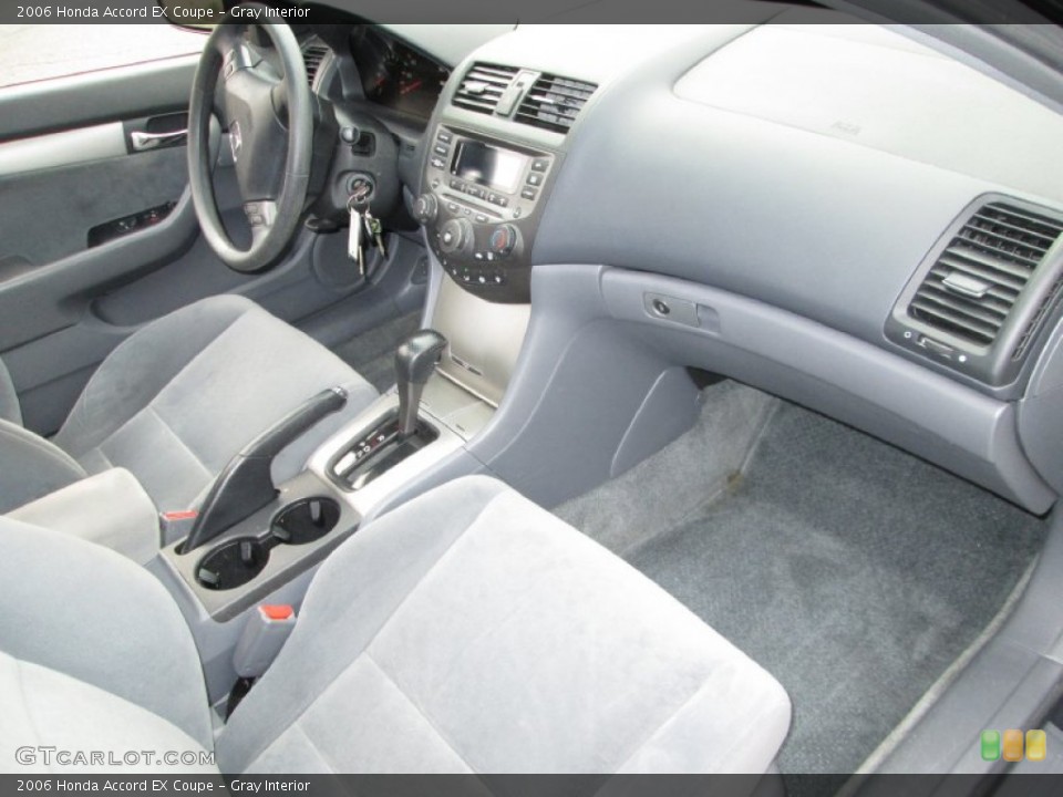 Gray Interior Dashboard for the 2006 Honda Accord EX Coupe #78707183