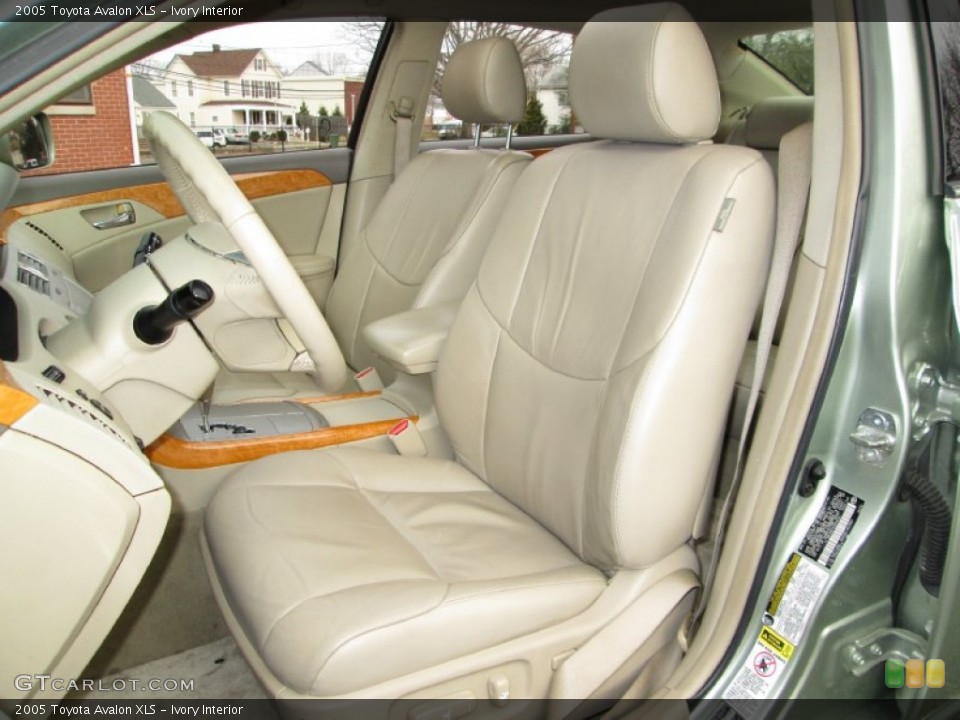 Ivory Interior Front Seat for the 2005 Toyota Avalon XLS #78707792
