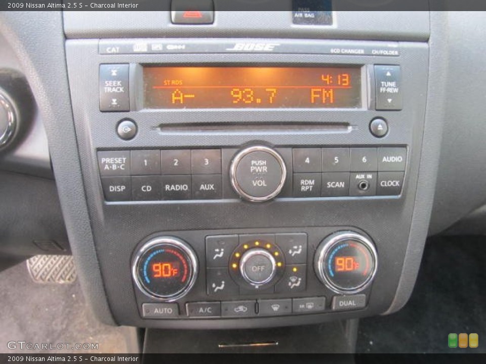 Charcoal Interior Controls for the 2009 Nissan Altima 2.5 S #78710876