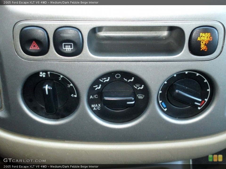 Medium/Dark Pebble Beige Interior Controls for the 2005 Ford Escape XLT V6 4WD #78713523