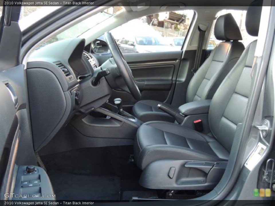 Titan Black Interior Photo for the 2010 Volkswagen Jetta SE Sedan #78728582