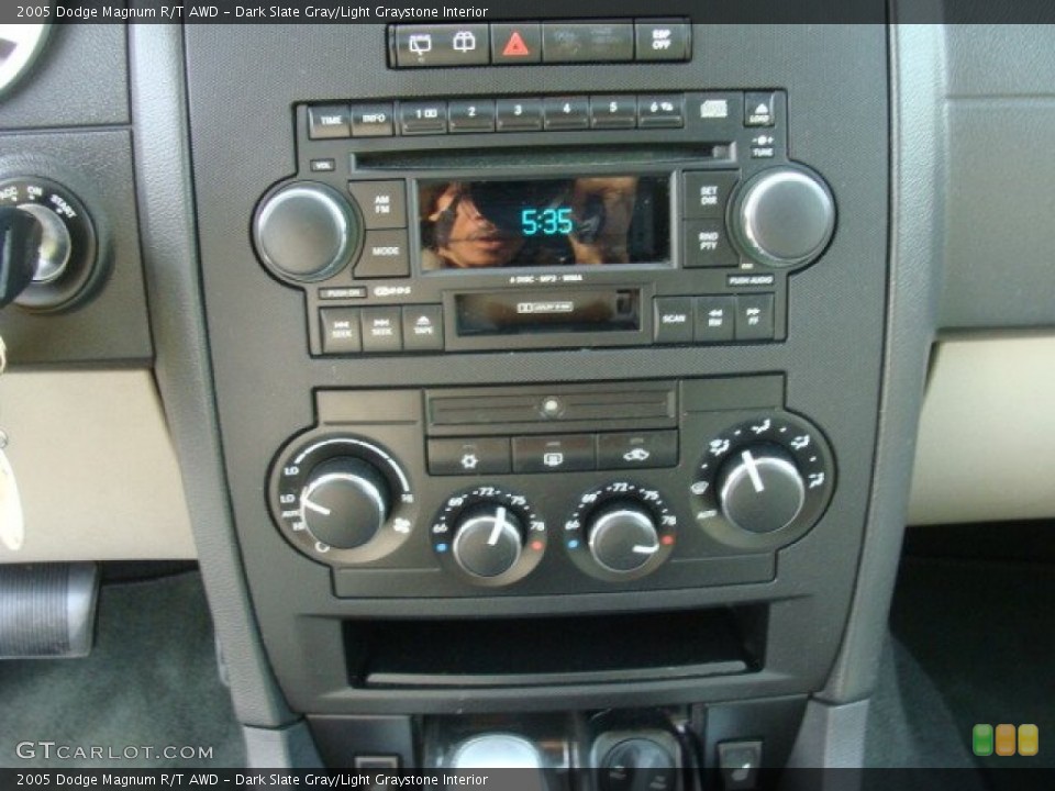 Dark Slate Gray/Light Graystone Interior Controls for the 2005 Dodge Magnum R/T AWD #78733606