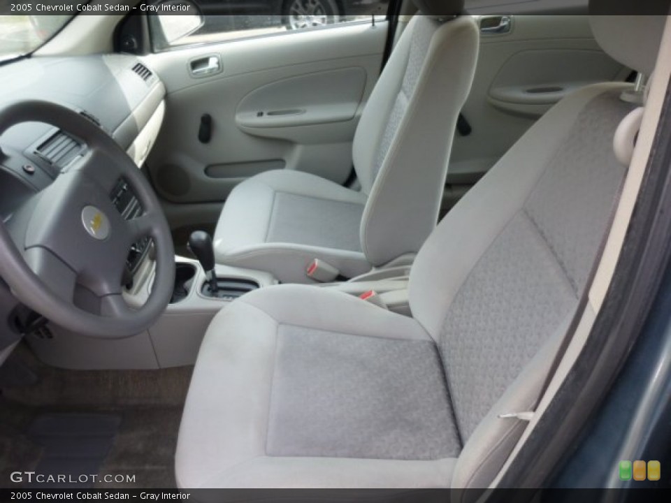 Gray Interior Photo for the 2005 Chevrolet Cobalt Sedan #78733965