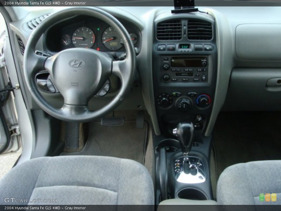 Gray Interior Dashboard for the 2004 Hyundai Santa Fe GLS 4WD #78735023