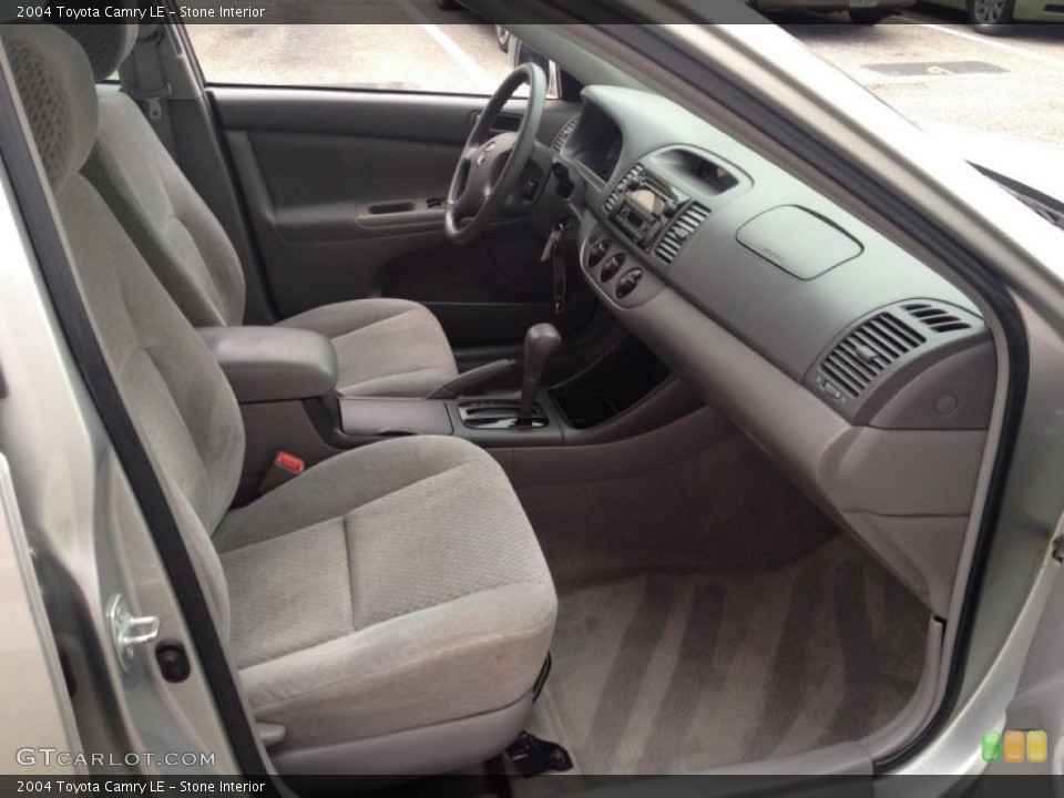 Stone Interior Photo for the 2004 Toyota Camry LE #78740820