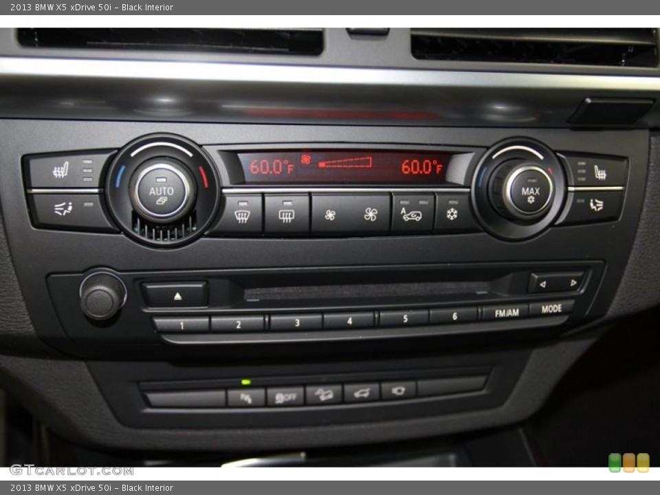 Black Interior Controls for the 2013 BMW X5 xDrive 50i #78743352