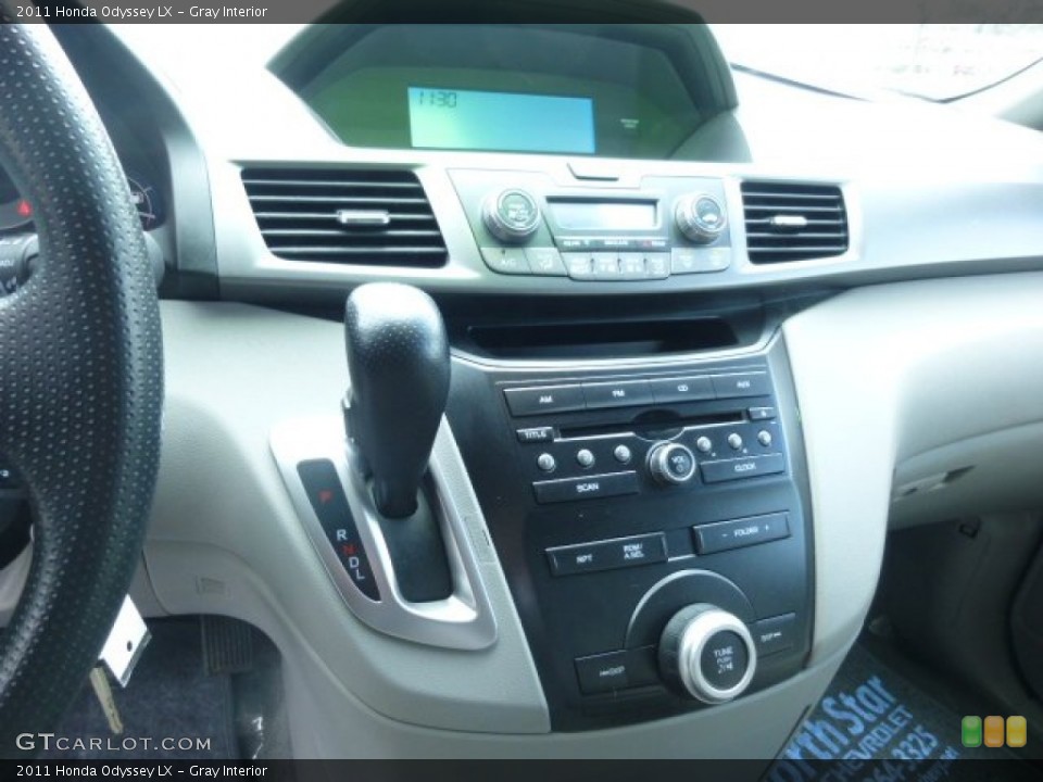 Gray Interior Controls for the 2011 Honda Odyssey LX #78743638