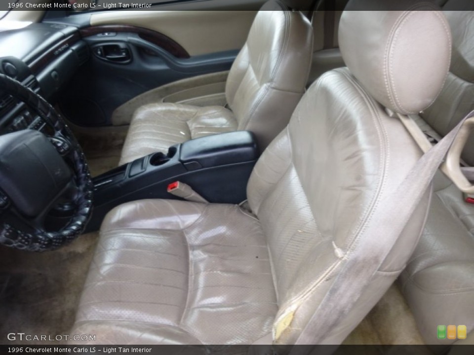 Light Tan Interior Photo for the 1996 Chevrolet Monte Carlo LS #78745132