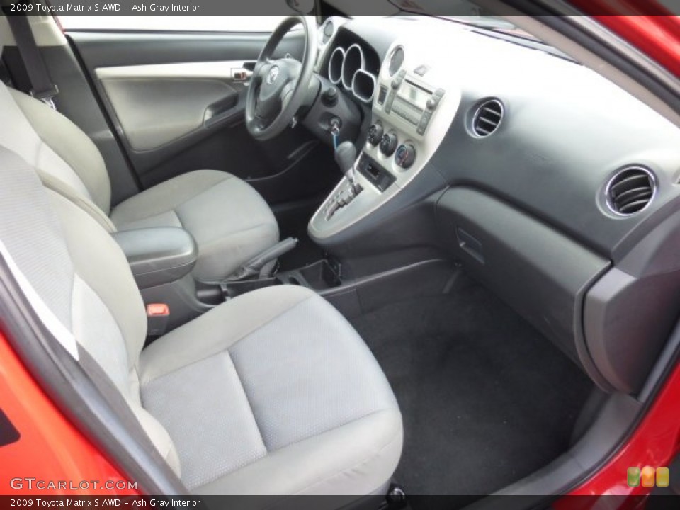 Ash Gray Interior Photo for the 2009 Toyota Matrix S AWD #78745619