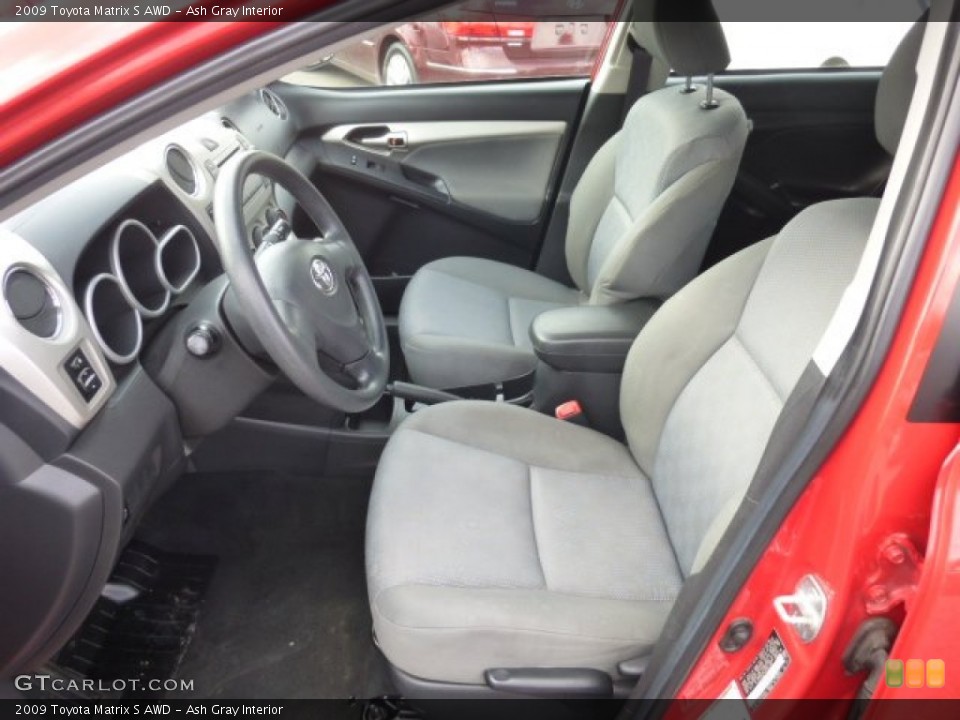 Ash Gray Interior Photo for the 2009 Toyota Matrix S AWD #78745669