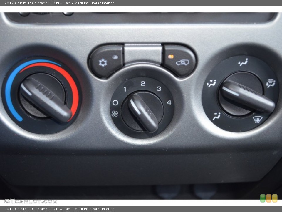 Medium Pewter Interior Controls for the 2012 Chevrolet Colorado LT Crew Cab #78751622
