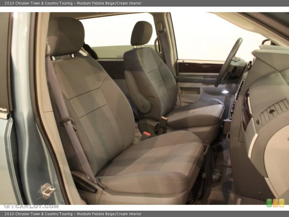 Medium Pebble Beige/Cream Interior Photo for the 2010 Chrysler Town & Country Touring #78758063