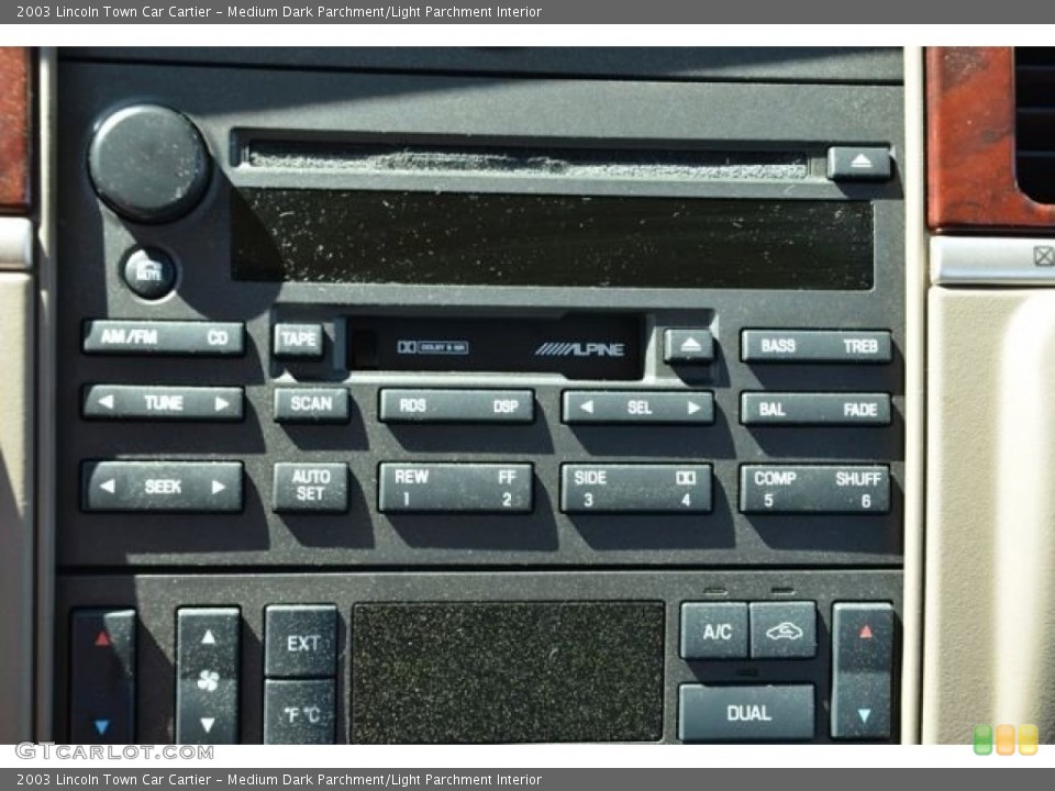 Medium Dark Parchment/Light Parchment Interior Audio System for the 2003 Lincoln Town Car Cartier #78759213