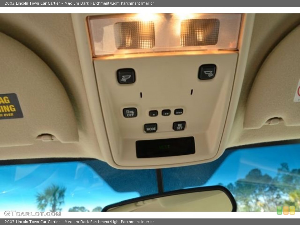 Medium Dark Parchment/Light Parchment Interior Controls for the 2003 Lincoln Town Car Cartier #78759221