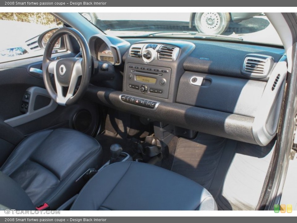 Design Black Interior Dashboard for the 2008 Smart fortwo passion coupe #78760210