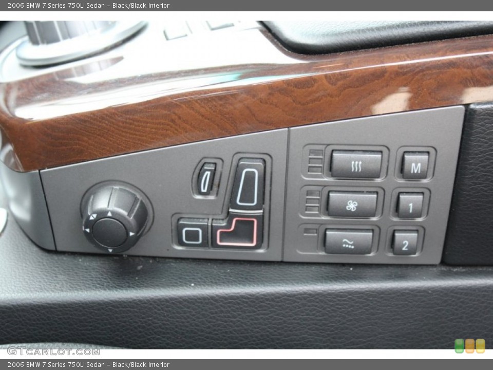 Black/Black Interior Controls for the 2006 BMW 7 Series 750Li Sedan #78761828