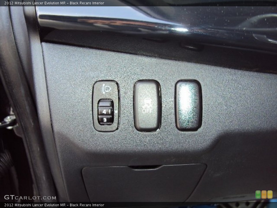 Black Recaro Interior Controls for the 2012 Mitsubishi Lancer Evolution MR #78763196