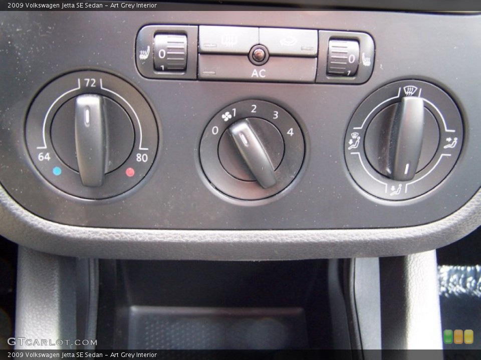 Art Grey Interior Controls for the 2009 Volkswagen Jetta SE Sedan #78771767