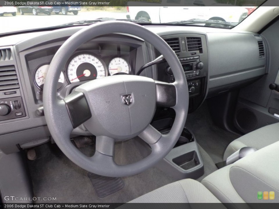 Medium Slate Gray Interior Dashboard for the 2006 Dodge Dakota ST Club Cab #78772024