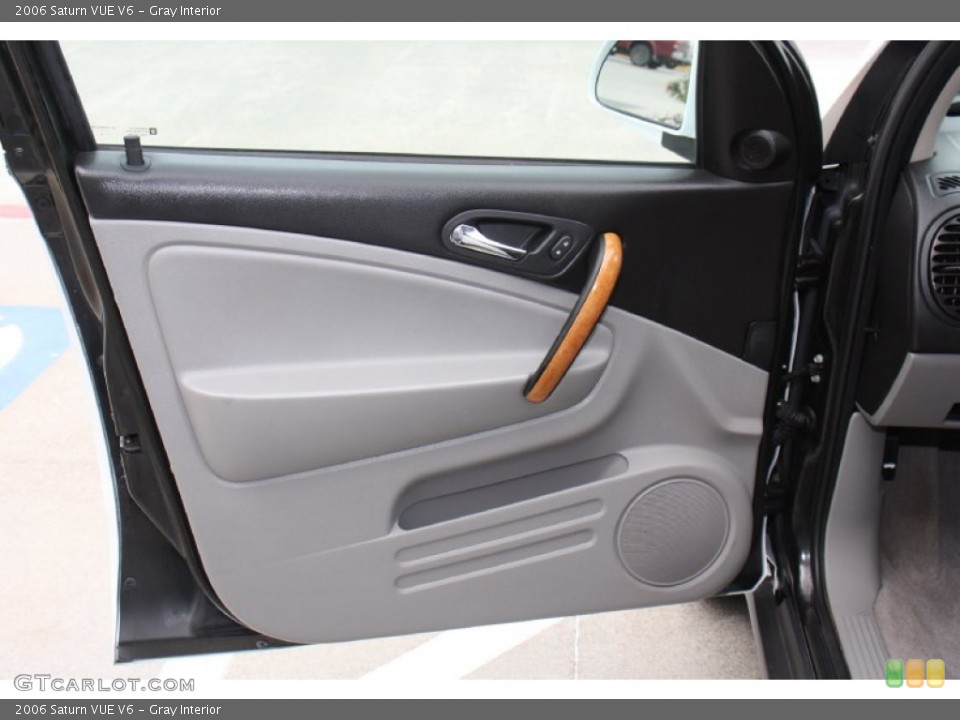 Gray Interior Door Panel for the 2006 Saturn VUE V6 #78776240