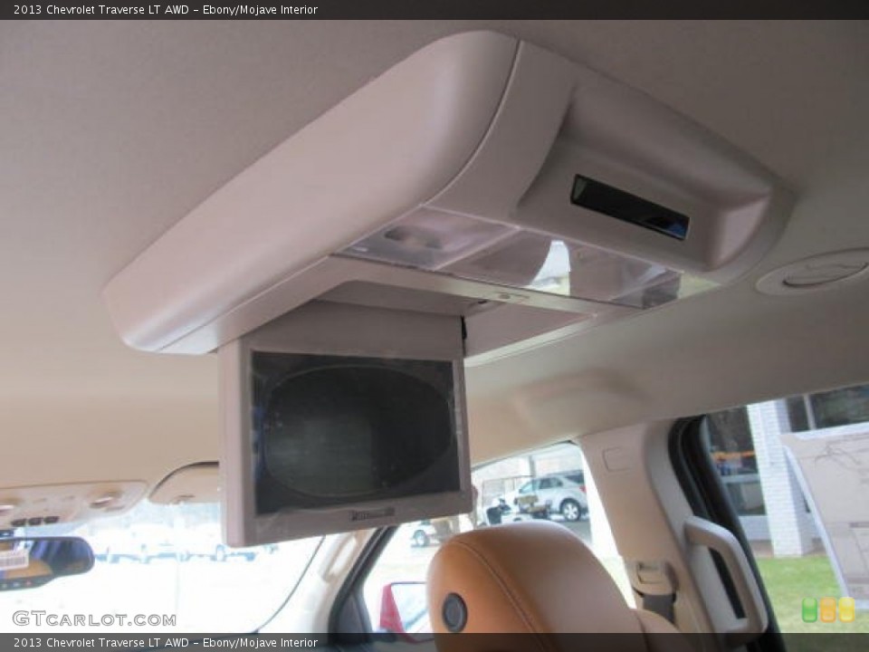 Ebony/Mojave Interior Entertainment System for the 2013 Chevrolet Traverse LT AWD #78778139